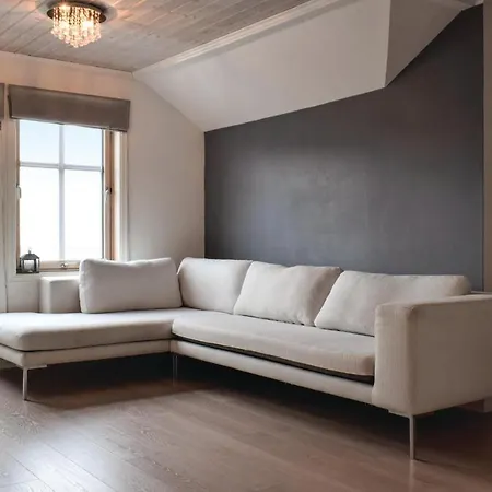 Amazing In With 3 Bedrooms, Jacuzzi And Wifi Mosterhamn