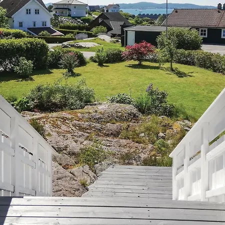 Amazing In With 3 Bedrooms, Jacuzzi And Wifi * Mosterhamn